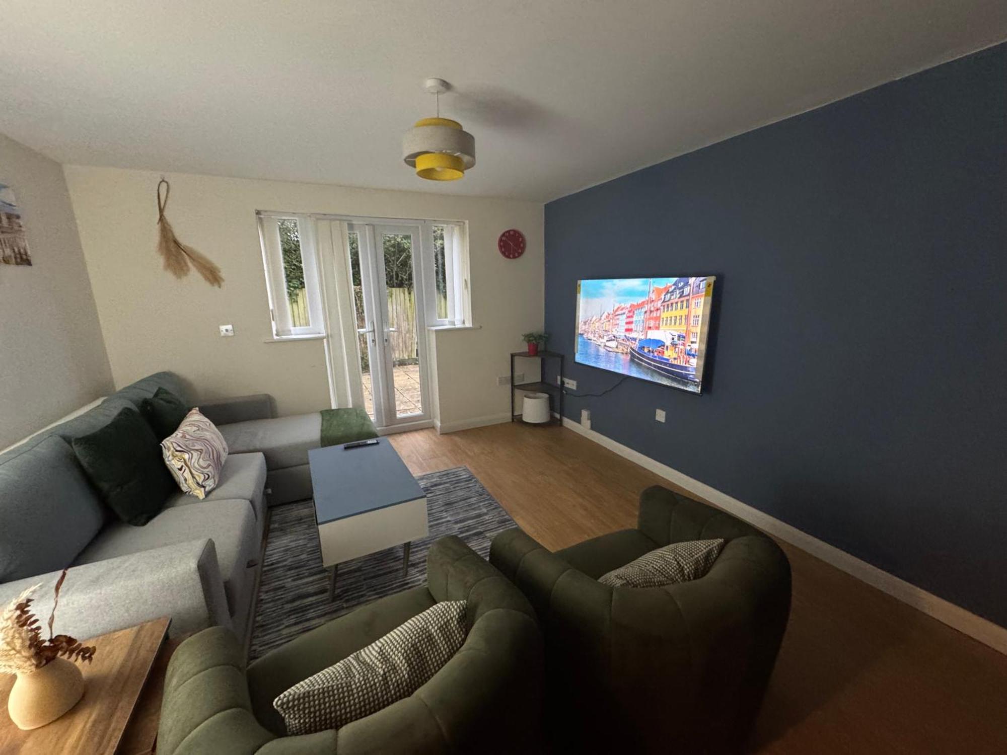 The Vogue Stay, 3 Bedrooms, 2 Bathrooms, Ideal For Jr & Oxford Hospitals, Free Carpark, Conveniently Located For Ring Road Access, 2 Miles From Oxford City Centre Easy Car & Bus Route Ngoại thất bức ảnh