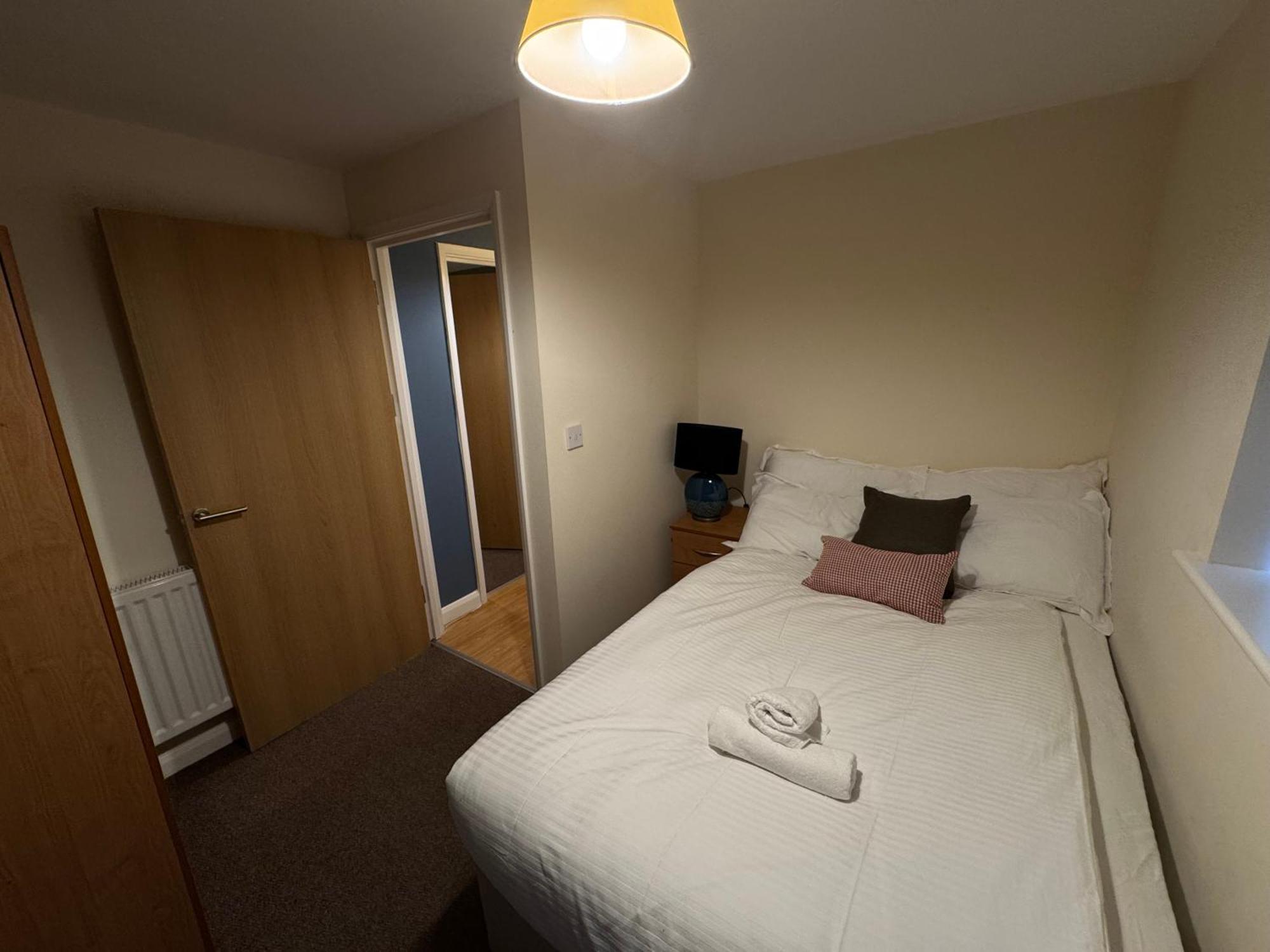 The Vogue Stay, 3 Bedrooms, 2 Bathrooms, Ideal For Jr & Oxford Hospitals, Free Carpark, Conveniently Located For Ring Road Access, 2 Miles From Oxford City Centre Easy Car & Bus Route Ngoại thất bức ảnh